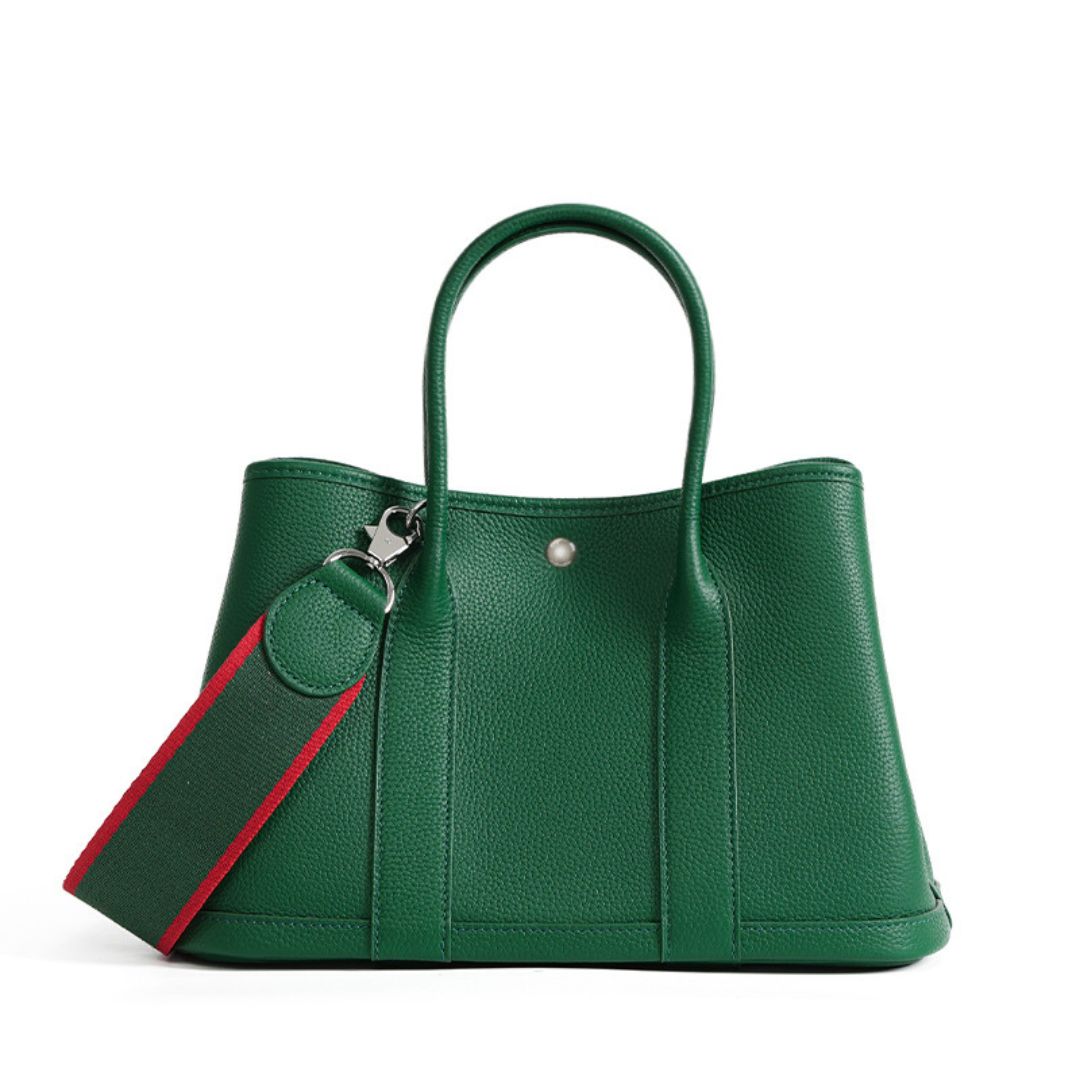 Royaume Secret Handbag: Elegance Redefined