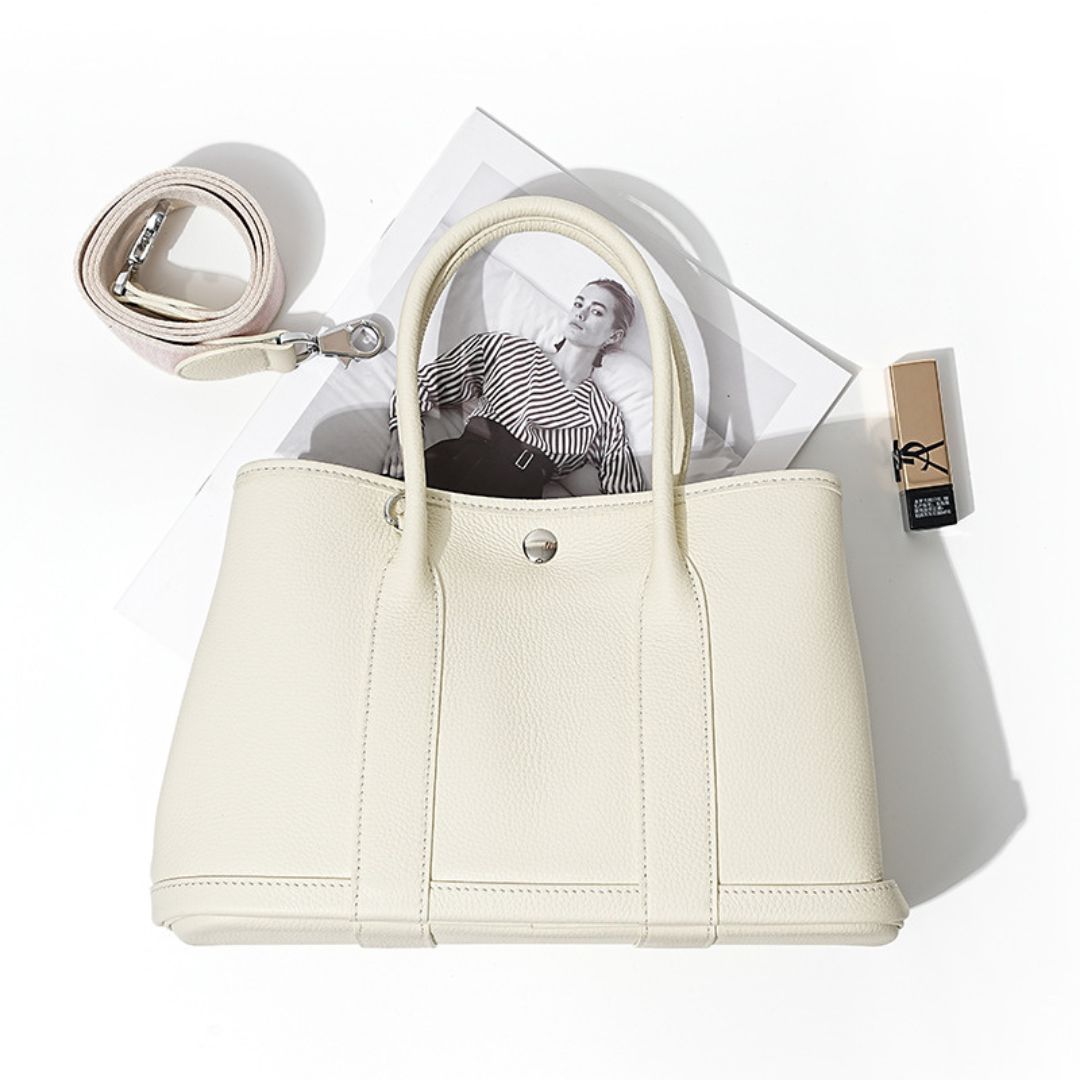 Royaume Secret Handbag: Elegance Redefined