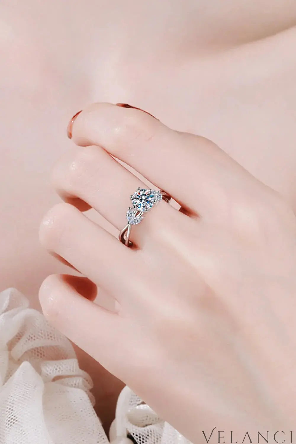 Moissanite Ring Giulia - 1 Carat Coastal Shine Daily Women's Ring Velanci