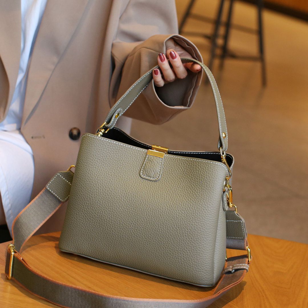 Velanci Daniela Leather Handbag: Timeless Elegance and Sophistication