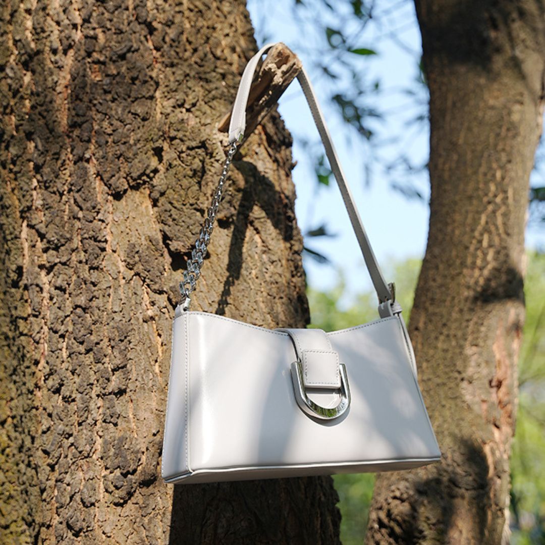 Velanci Amour Handbag: Elegance Redefined