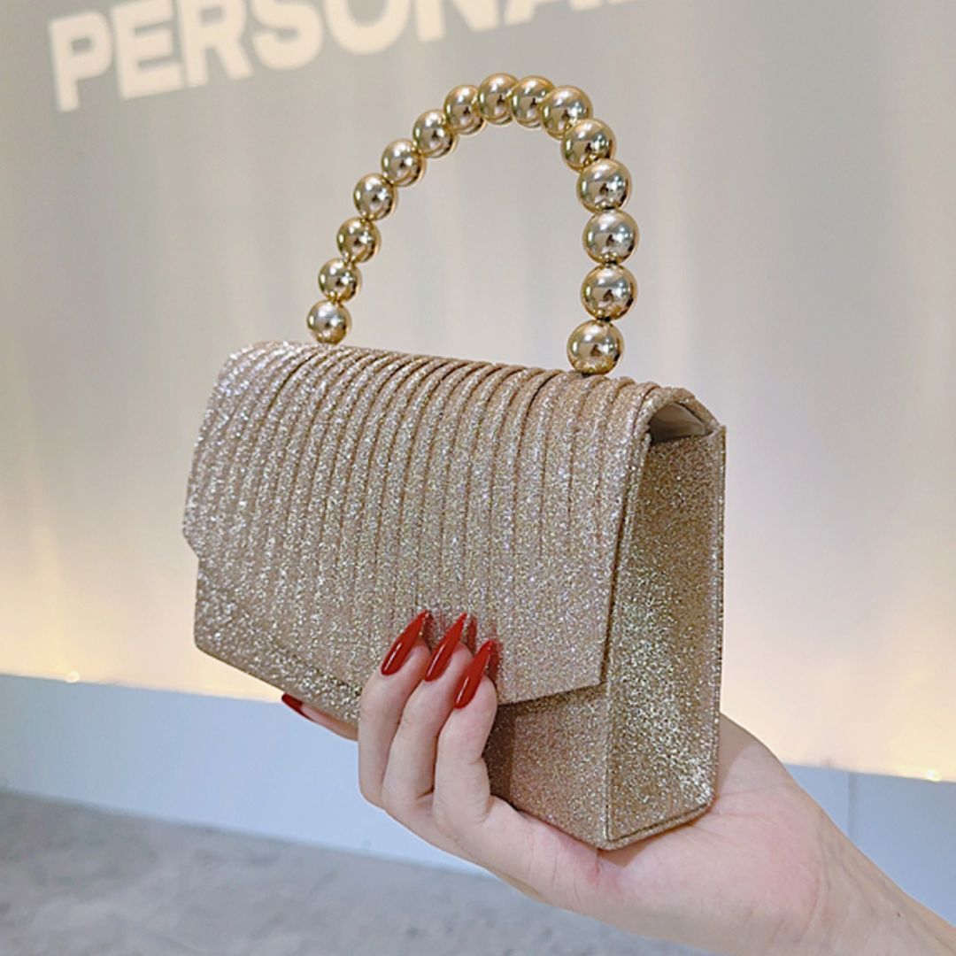 Nuit en Velours Handbag: Elegance in Twilight