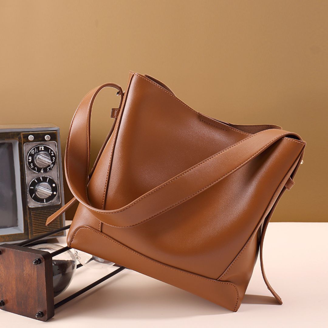 Velanci de Lumière Leather Handbag