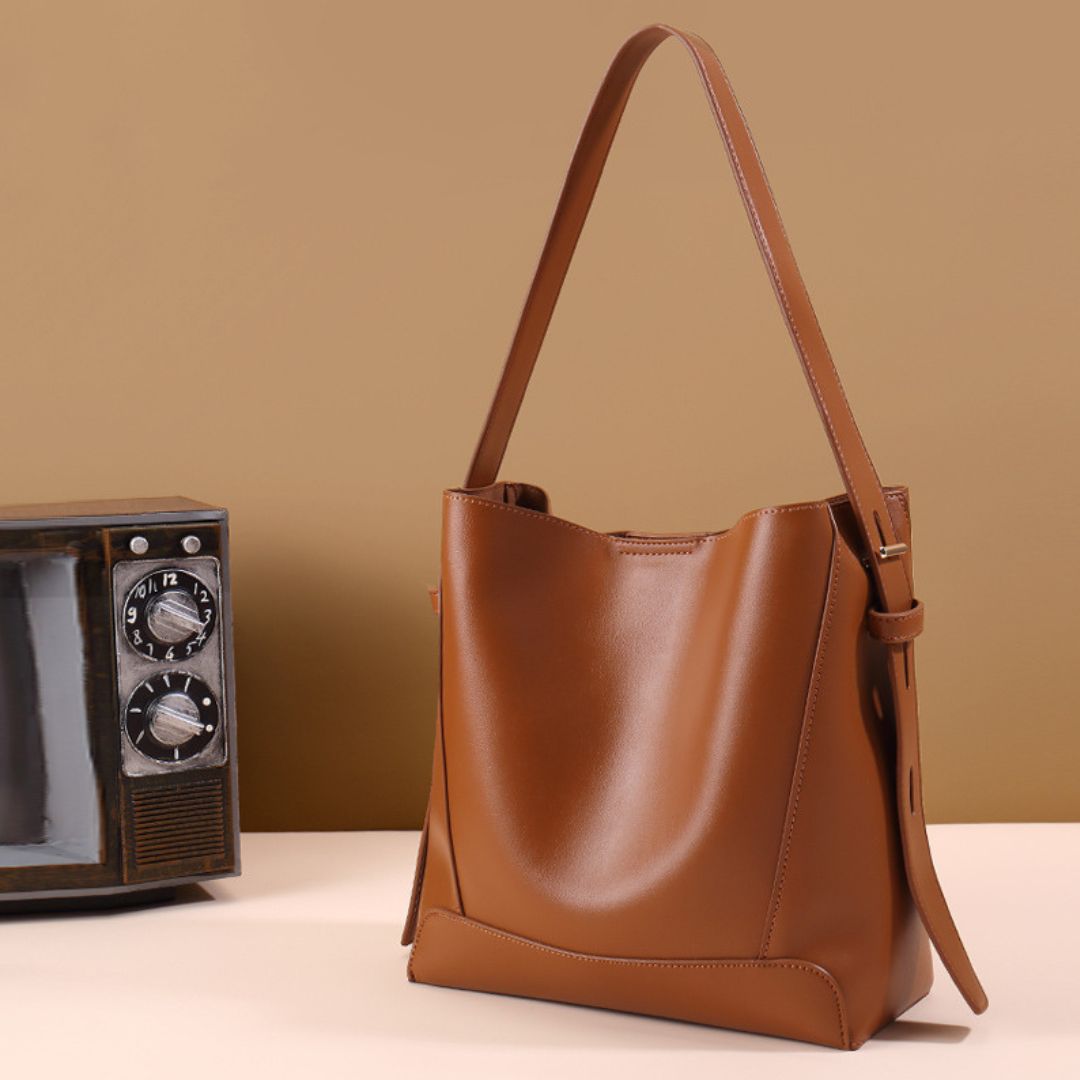 Velanci de Lumière Leather Handbag