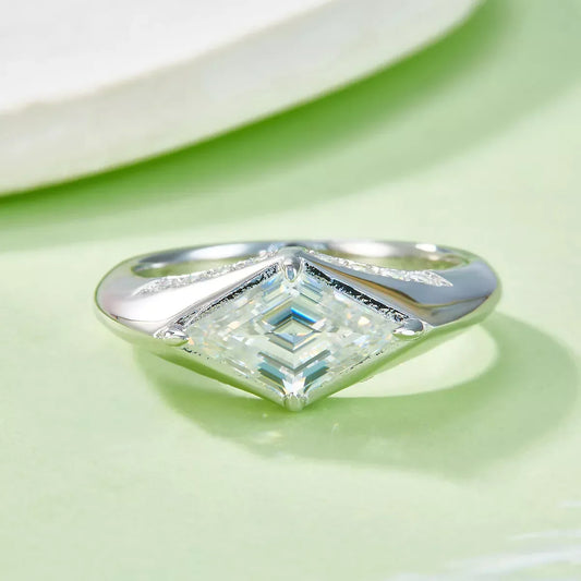 Ring Bianca - 2 Carat Moissanite Sterling Silver Sparkle Women's Ring Velanci