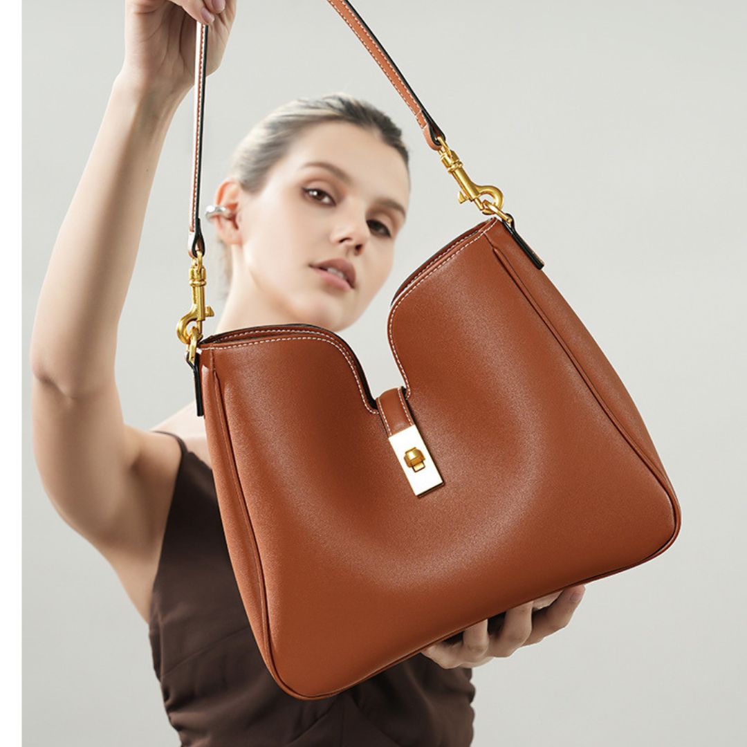 Everleigh Dusk Handbag: A Timeless Elegance in Genuine Leather