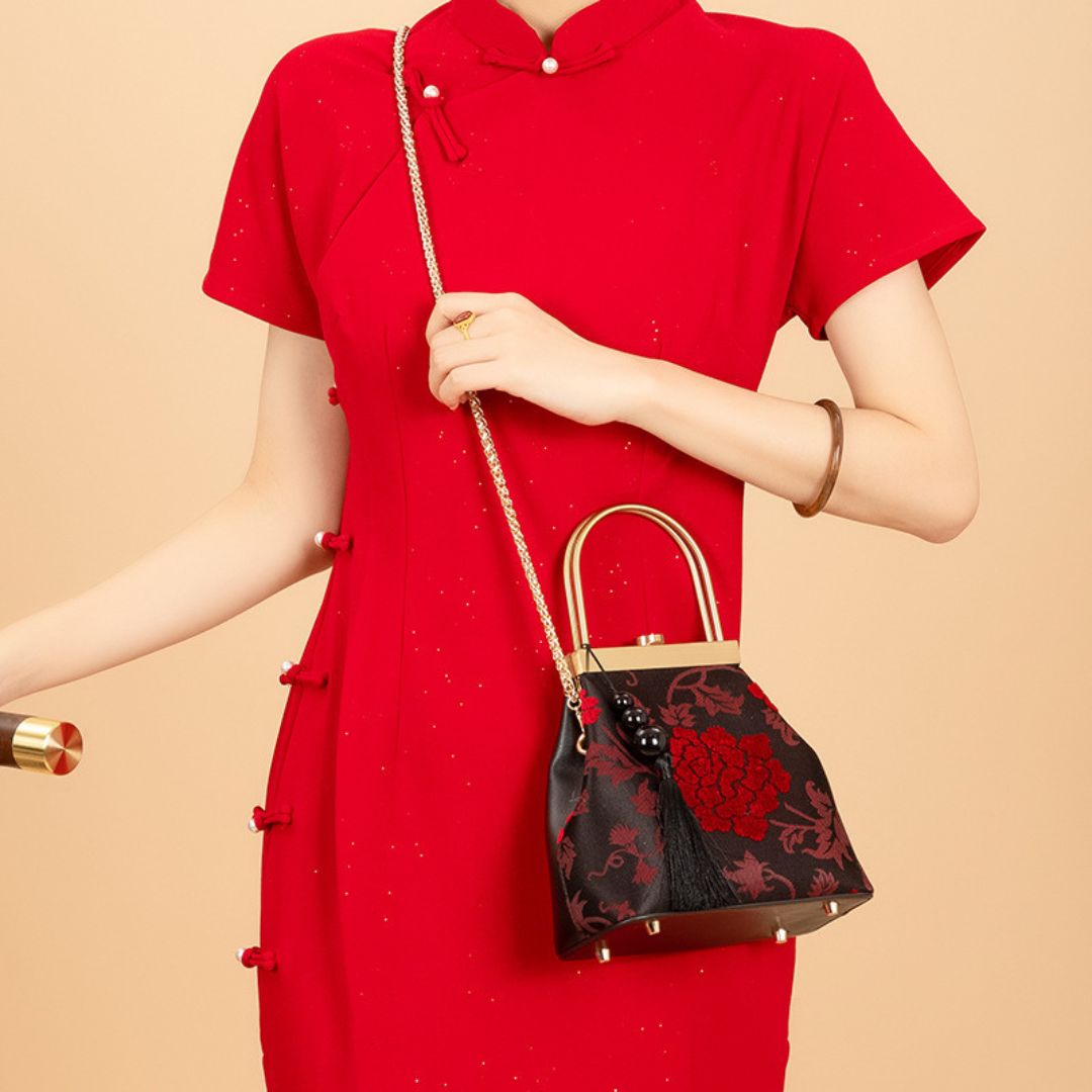 Velanci Souveraine Handbag: A Regal Expression of Elegance