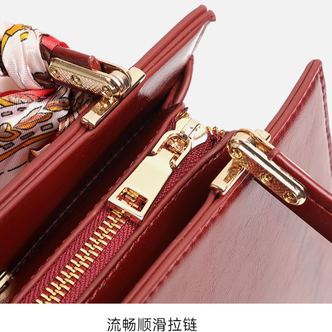 Château Lumière Leather Handbag