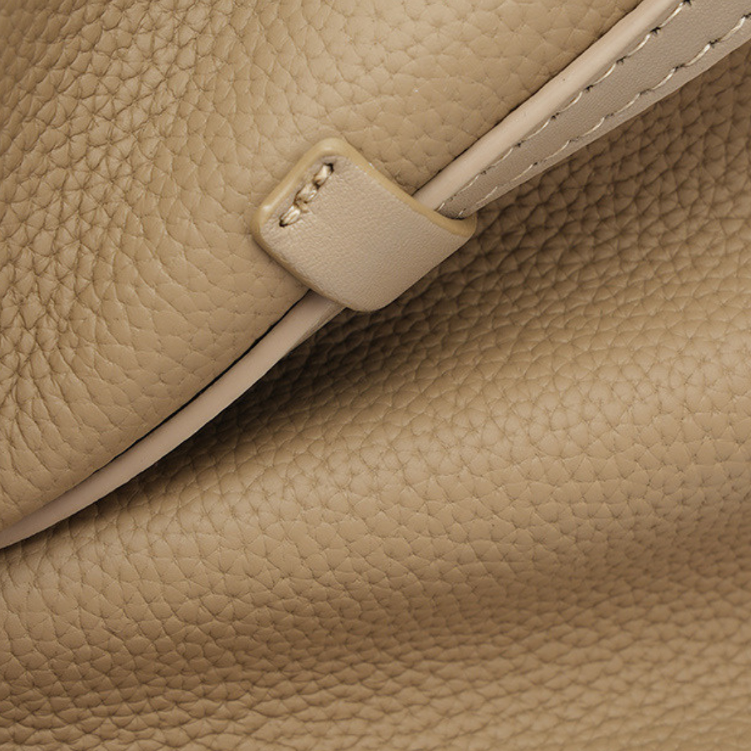 Velanci Suprême Leather Handbag: A Masterpiece of Elegance