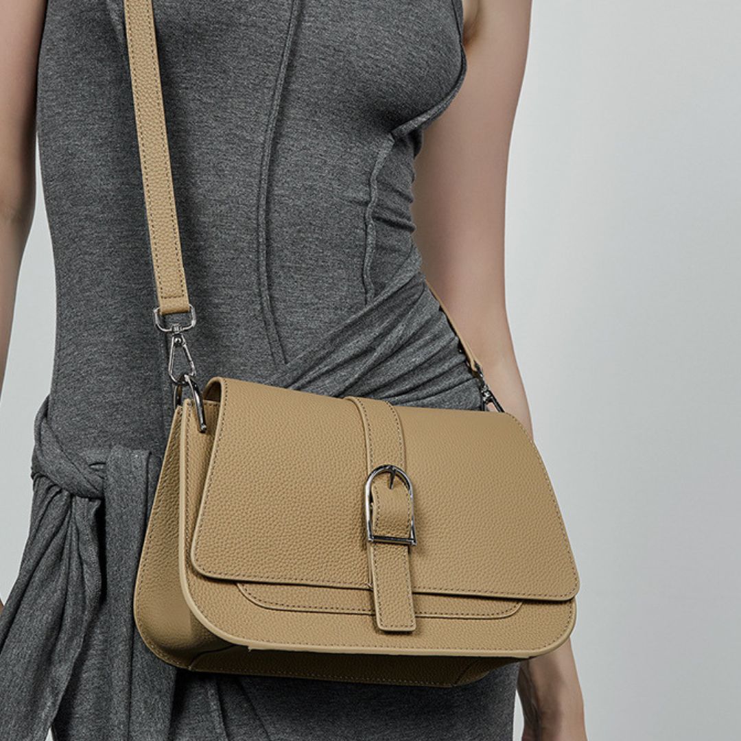 Huntington Veil Handbag: Timeless Elegance in Genuine Leather