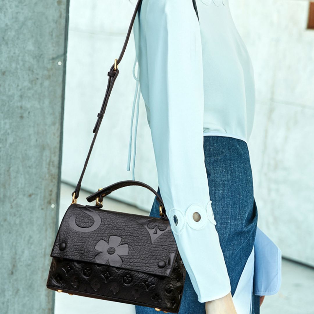 Velanci Éternelle Handbag: Timeless Elegance in Leather