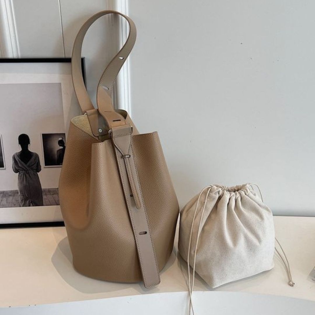 Velanci Rose Dorotea Handbag: Timeless Elegance in Leather