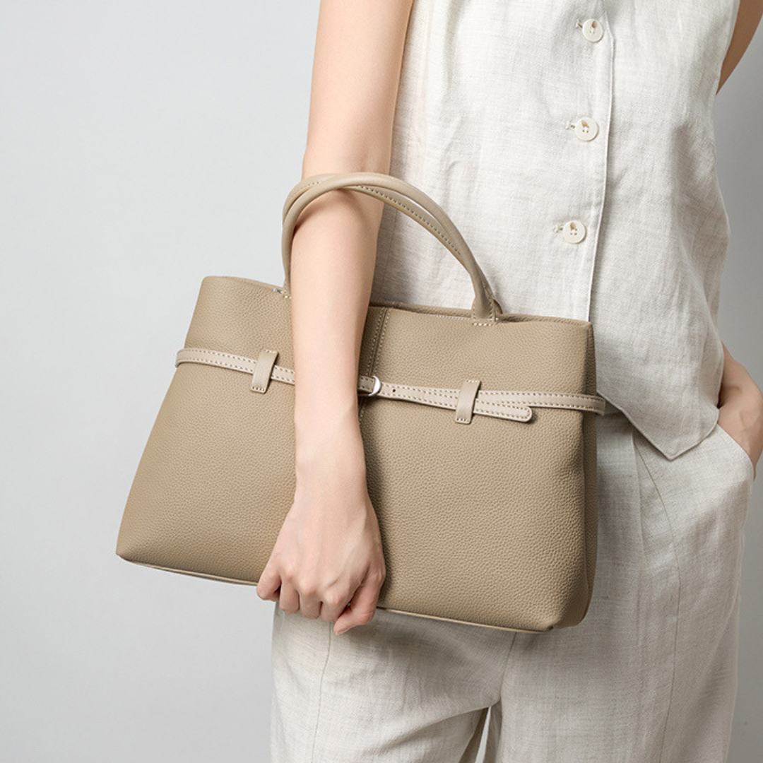 Velanci Suprême Leather Handbag: A Masterpiece of Elegance