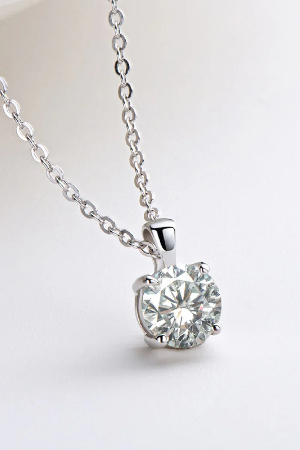 Minimalist Sterling Silver Moissanite Necklace - 1ct Sparkle Velanci