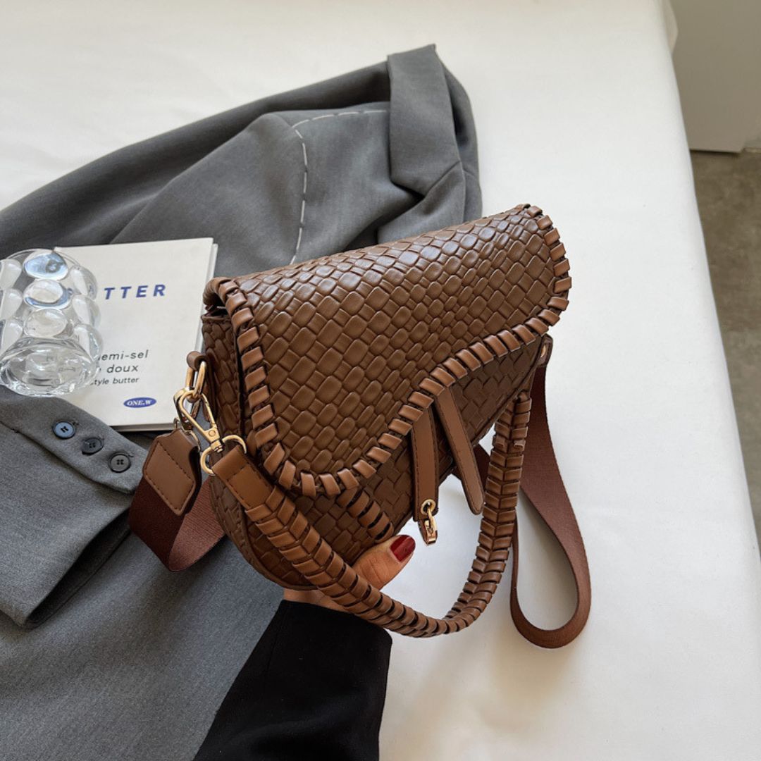 Majesté Sereine Leather Handbag