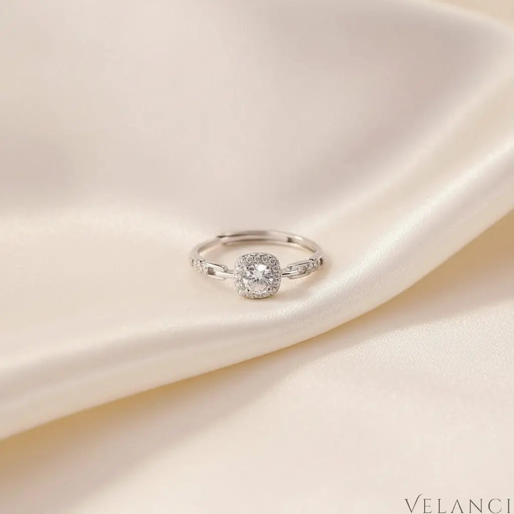 Sterling Silver Zircon Ring Amelia - Sparkling Halo Velanci