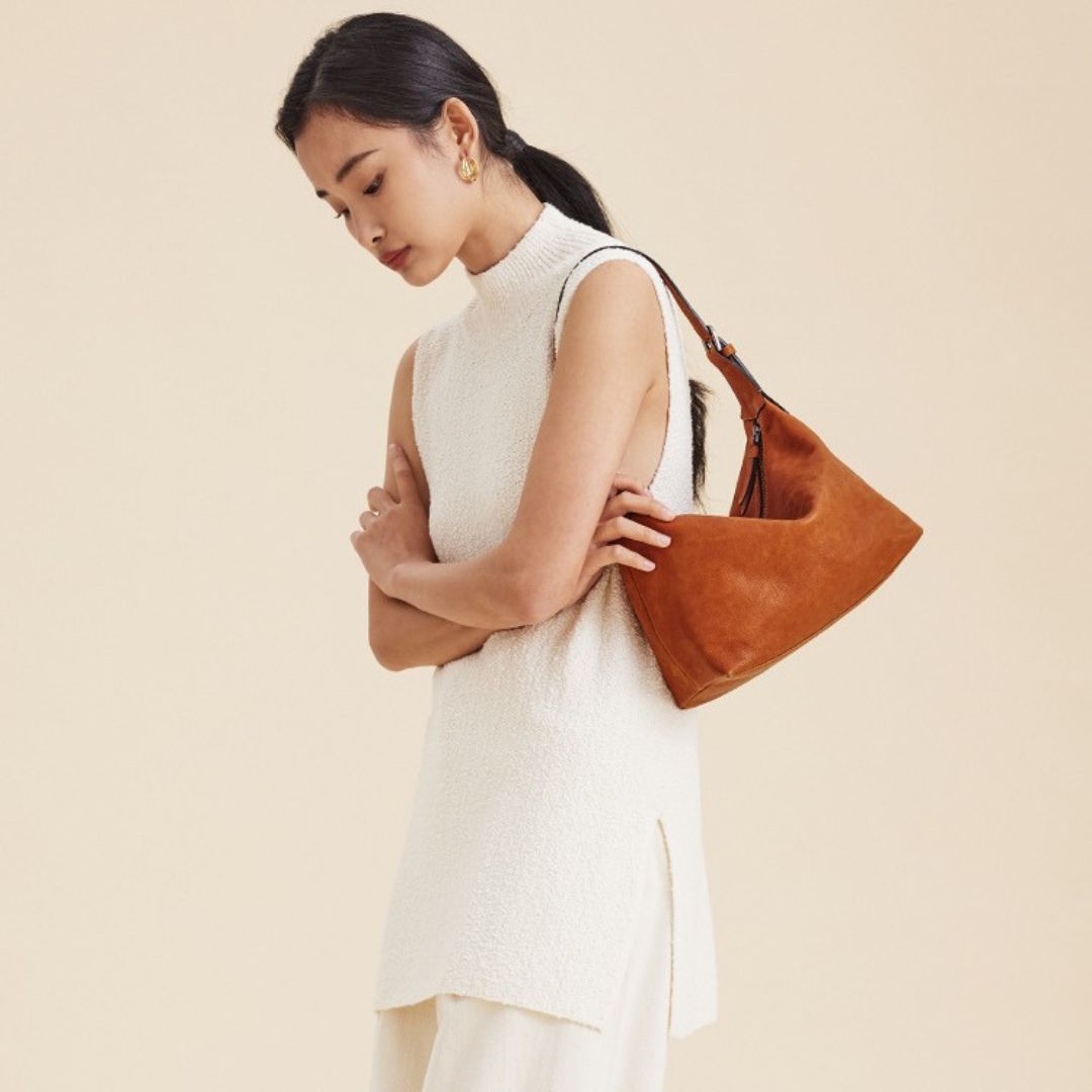 Langley Dream Handbag: A Touch of Refined Elegance in Genuine Leather