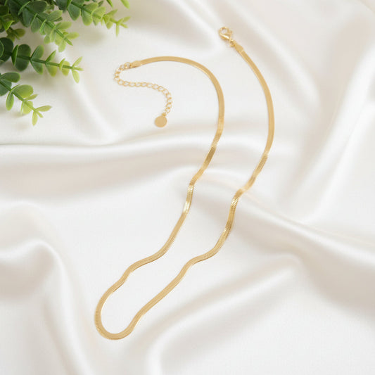 Herringbone Necklace Giovanna - Adjustable 16–18in Herringbone in Silver Gold or Rose Gold Velanci