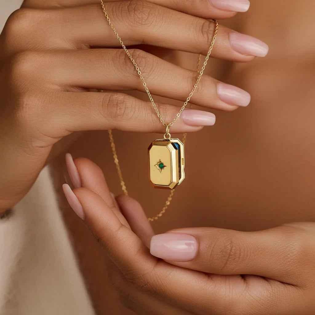 Custom Locket Necklace with Birthstone – Photo Pendant