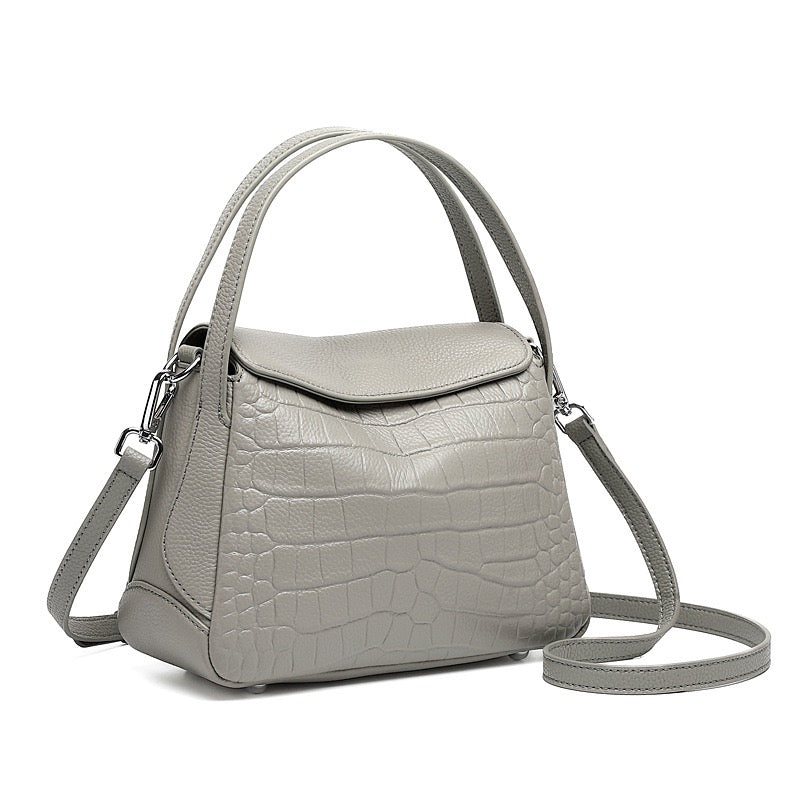 Croc-Embossed Leather Crossbody Bag for the Modern Woman