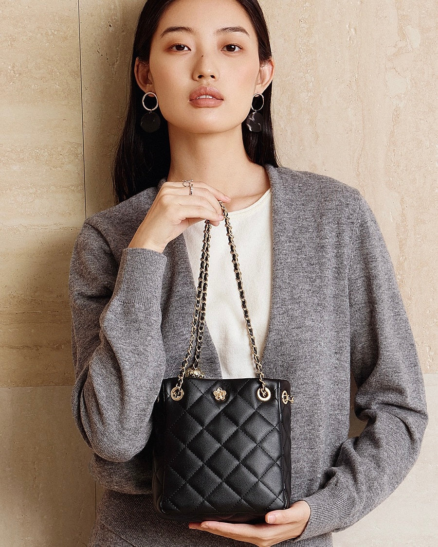 Elegant Genuine Leather Quilted Crossbody Bag with Chain Strap