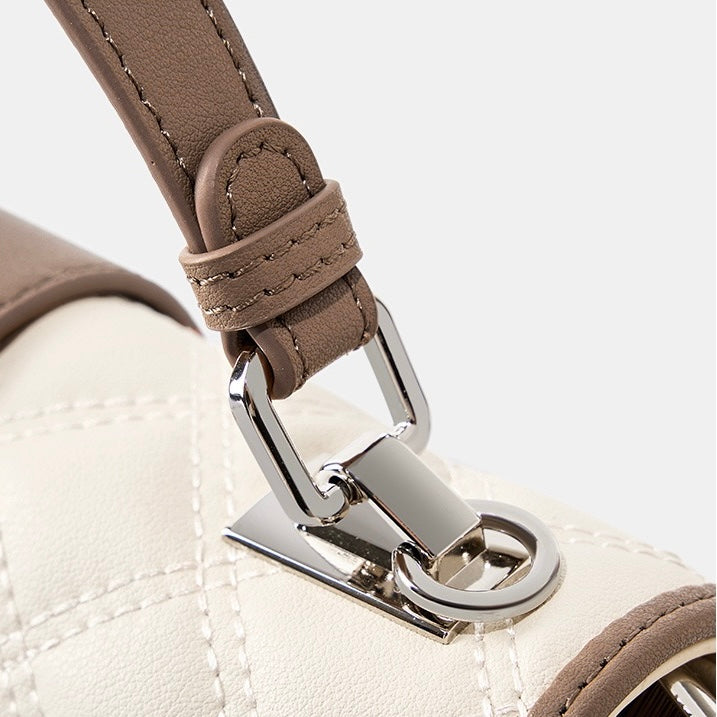 Luxe Quilted Genuine Leather Crossbody Bag for Everyday Elegance