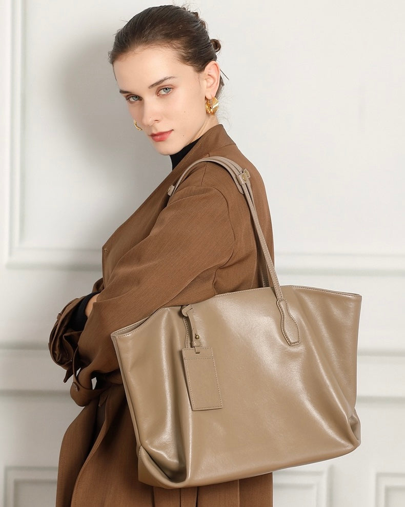 Signature Vintage Leather Tote: Elegance Meets Functionality