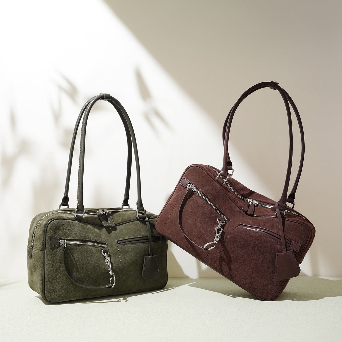 Women’s Matte Leather Vintage Pillow Tote – Elegant All-Day Companion