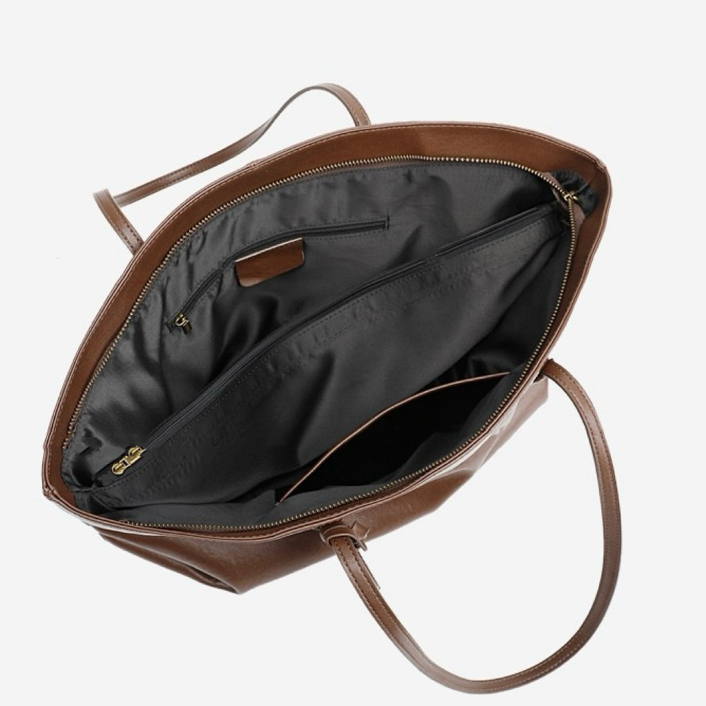 Signature Vintage Leather Tote: Elegance Meets Functionality
