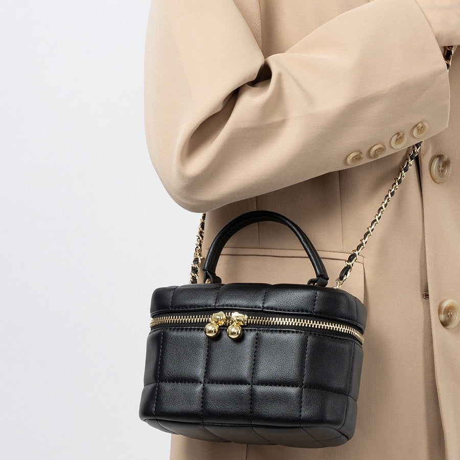 Elegant Genuine Leather Textured Chain Shoulder Bag