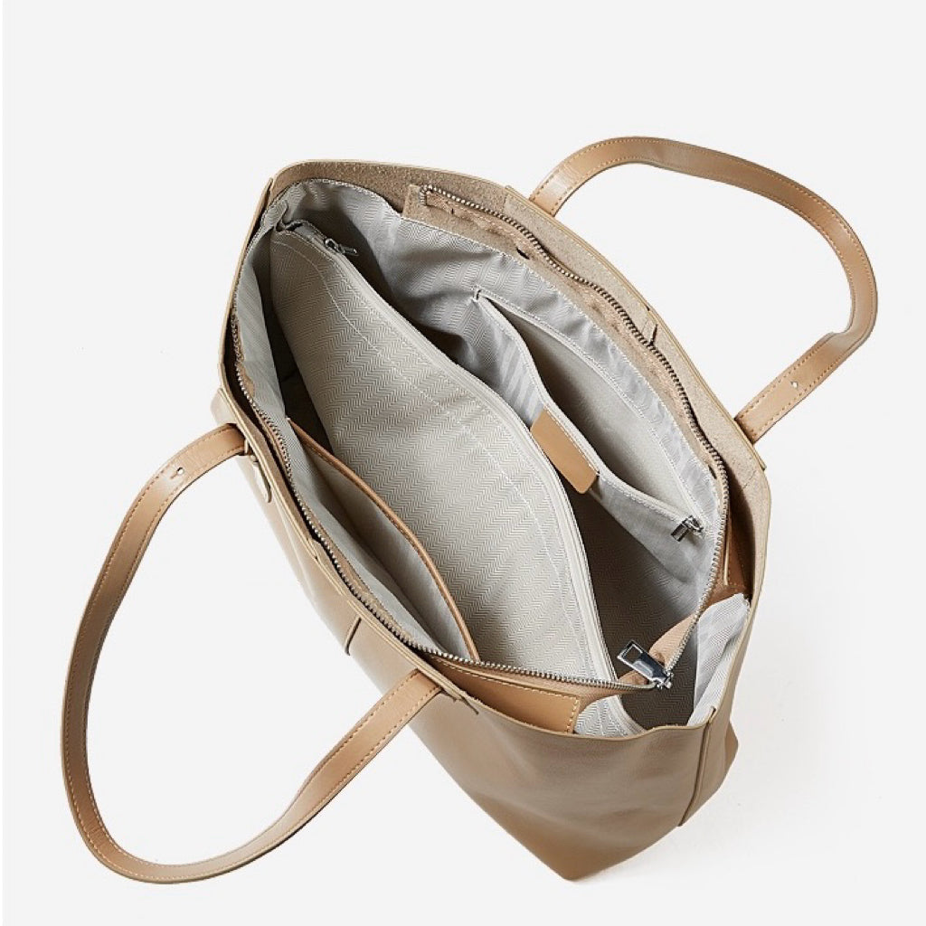 Minimalist Luxe Leather Tote Bag for Effortless Elegance