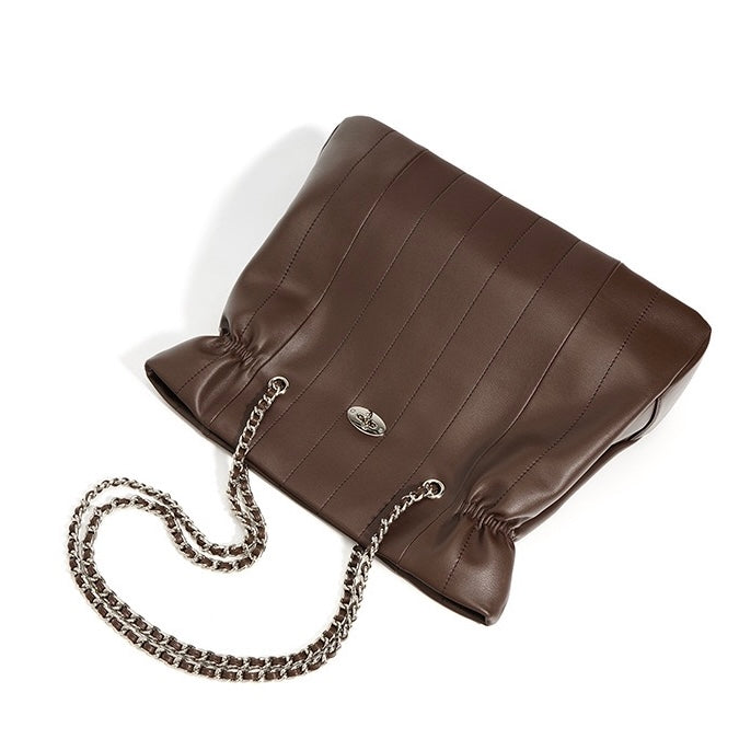 Elegant Leather Chain Shoulder Bag with Ample Space