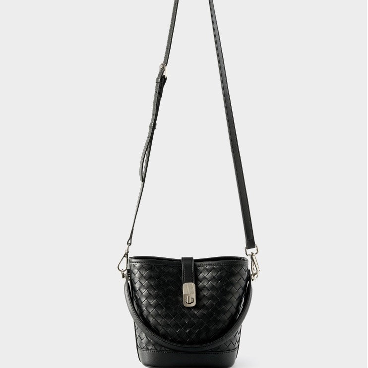 Genuine Sheepskin Woven Bucket Bag - Timeless Elegance for Everyday Chic
