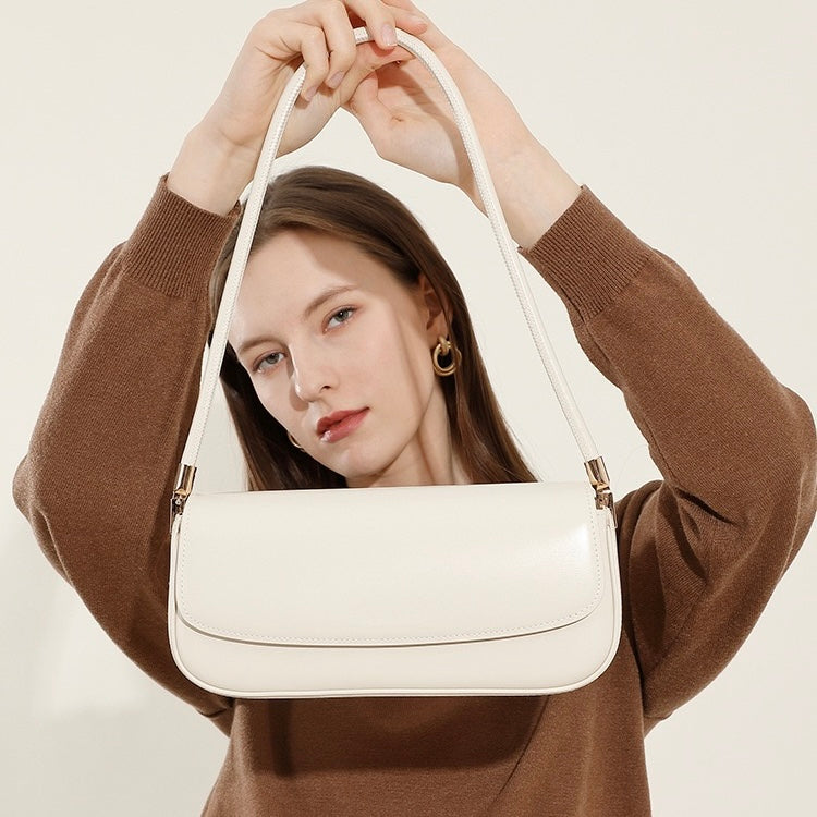 Elevate Your Everyday: Women’s Luxury Leather Minimalist Saddle Tote 2025