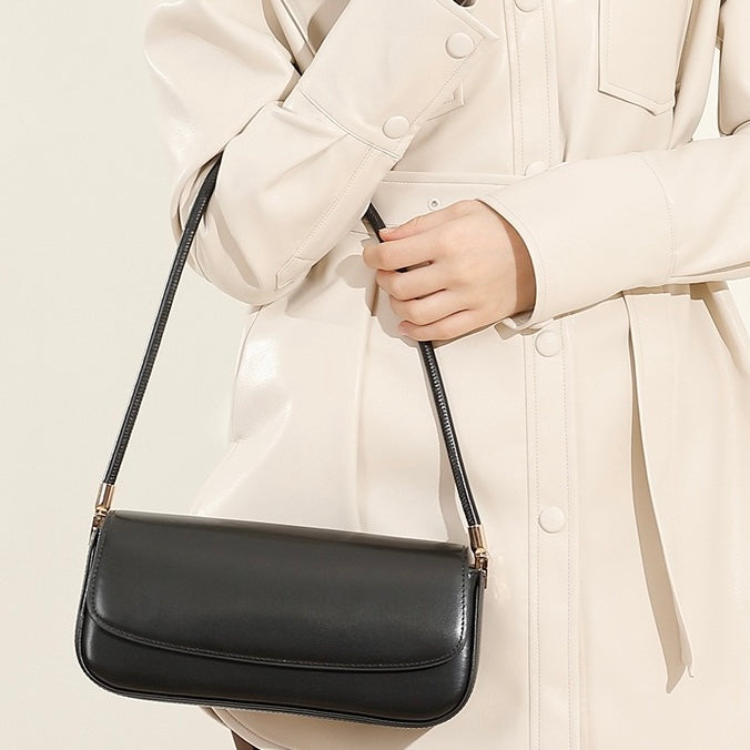 Elevate Your Everyday: Women’s Luxury Leather Minimalist Saddle Tote 2025