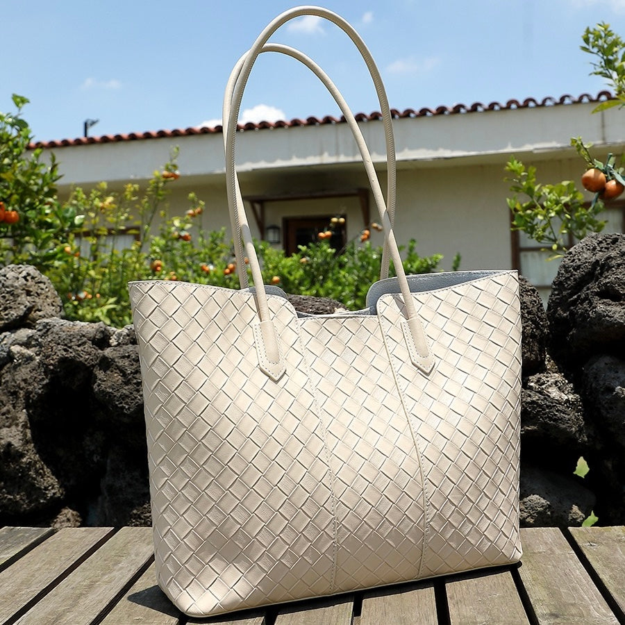 Elegant Woven Cowhide Tote Bag for Ultimate Sophistication