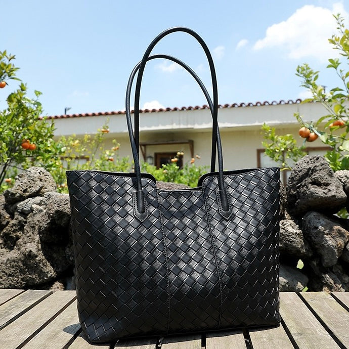 Elegant Woven Cowhide Tote Bag for Ultimate Sophistication