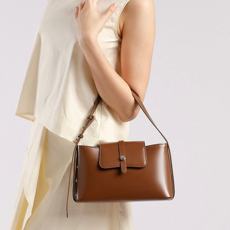 Elegance Redefined: Versatile Leather Handheld & Shoulder Bag