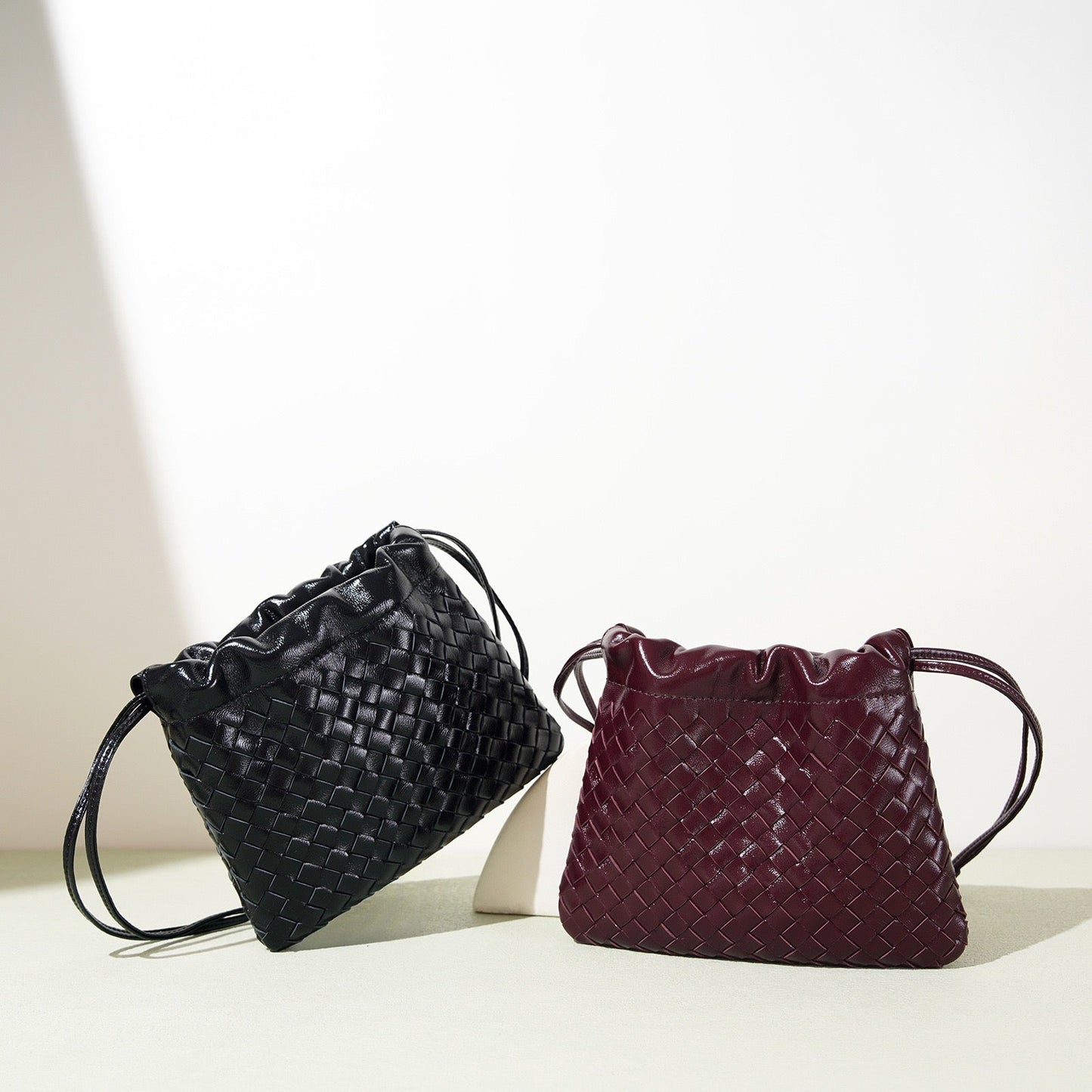 Sheepskin Elegance: Women's Woven Leather Crossbody Bag