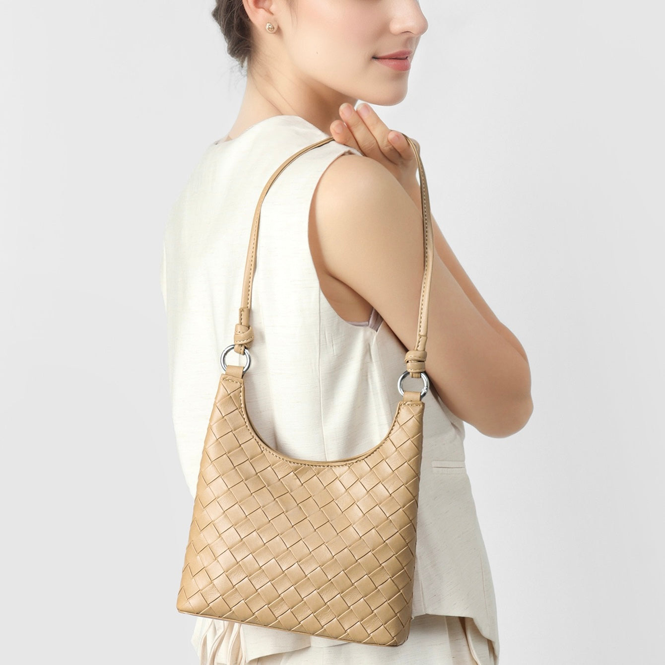 Exquisite Leather Woven Shoulder Bag in Luxe Styles