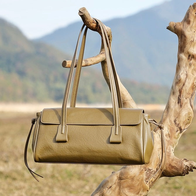 Vintage Genuine Leather Underarm Baguette Bag - Timeless Elegance