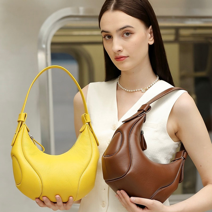 Niche Crescent Vintage Leather Shoulder Crossbody Bag