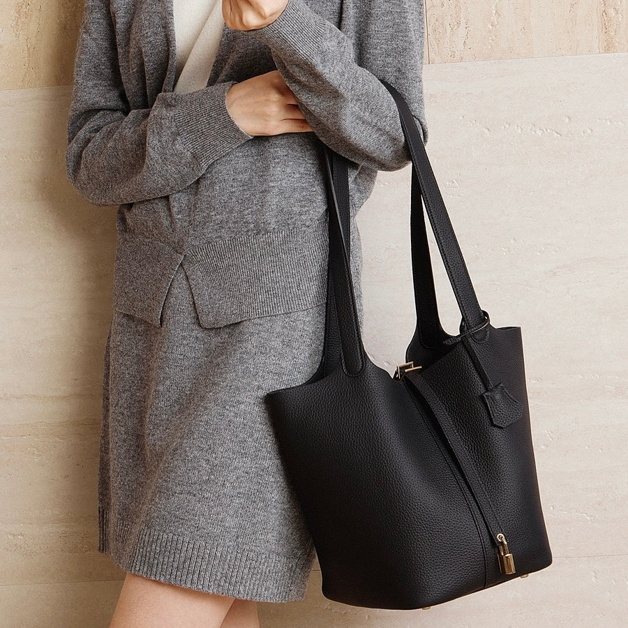 Exquisite Textured Leather Tote Bag with Elegant Gold Buckle