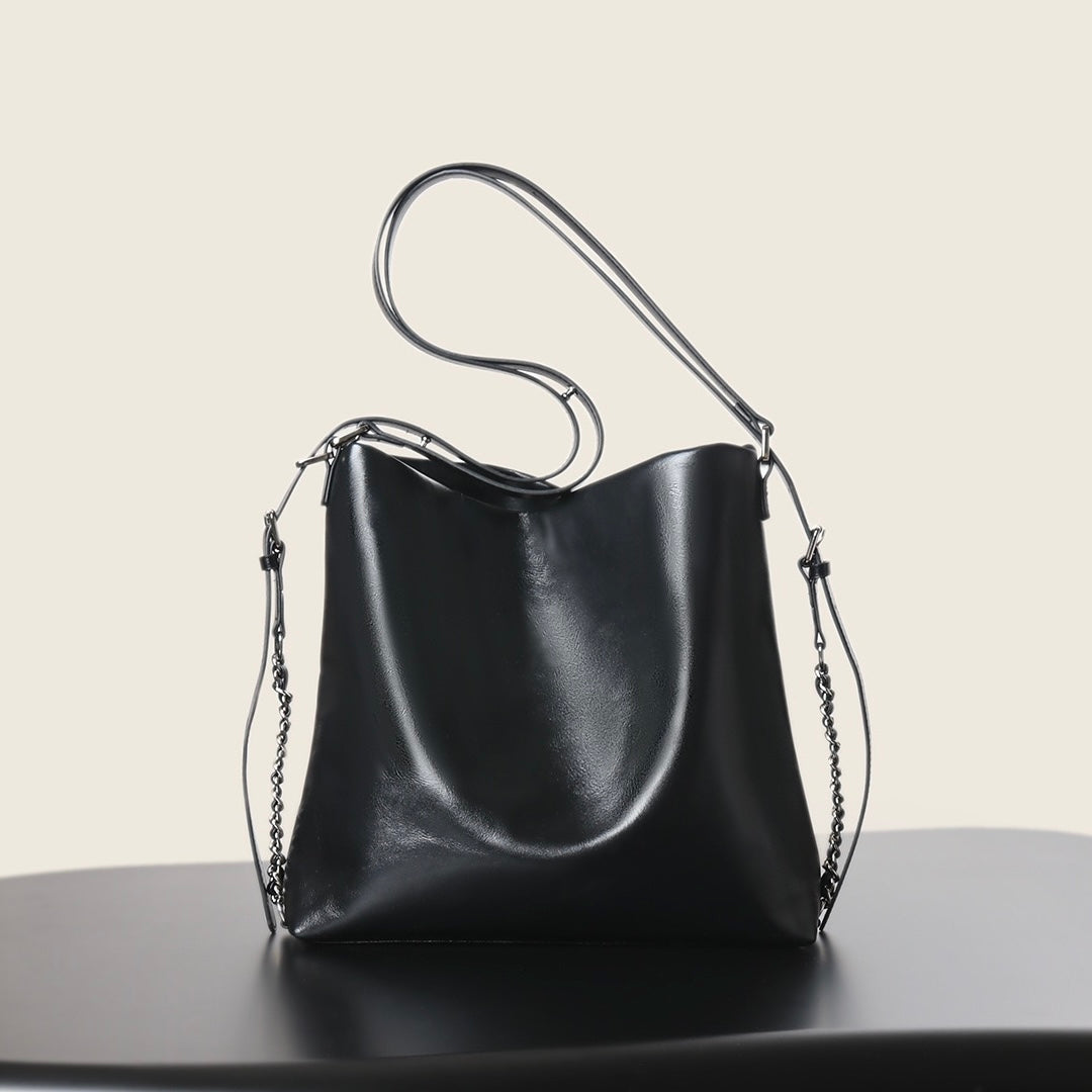 Sleek Leather Chain-Strap Bucket Bag for Urban Elegance