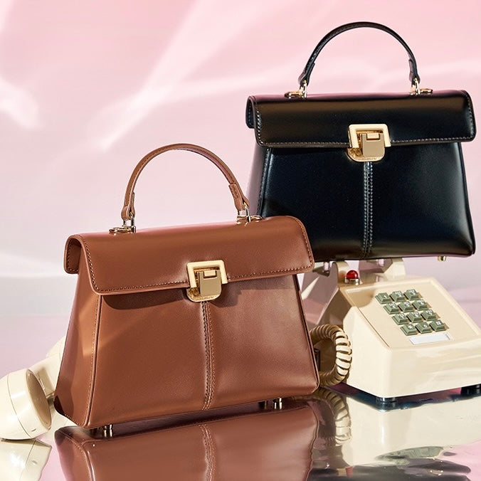 Exquisite Genuine Leather Horseshoe Buckle Handbag