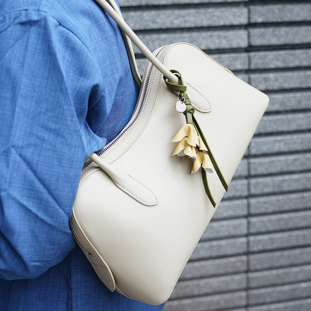 Elegant Versatile Large Capacity Cowhide Shoulder Bag