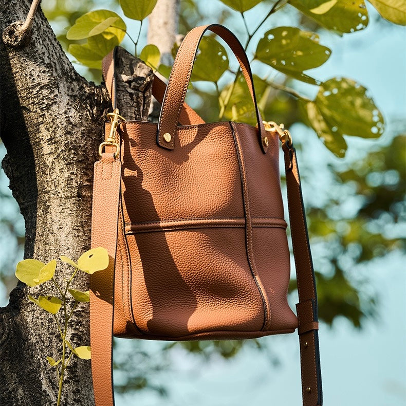 Elegant Genuine Leather Large Capacity Bucket Bag for Women