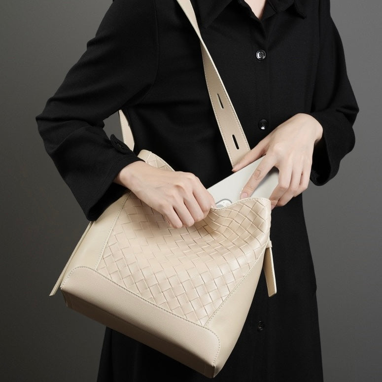 Exquisite Handwoven Cowhide Crossbody and Shoulder Bag