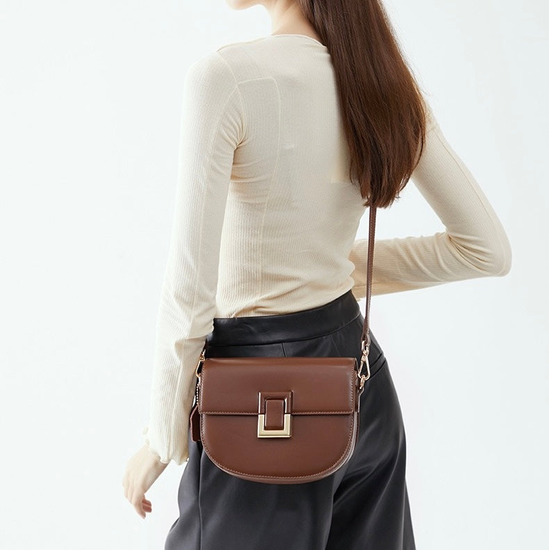 Chic Genuine Leather Saddle Crossbody Bag for Effortless Elegance