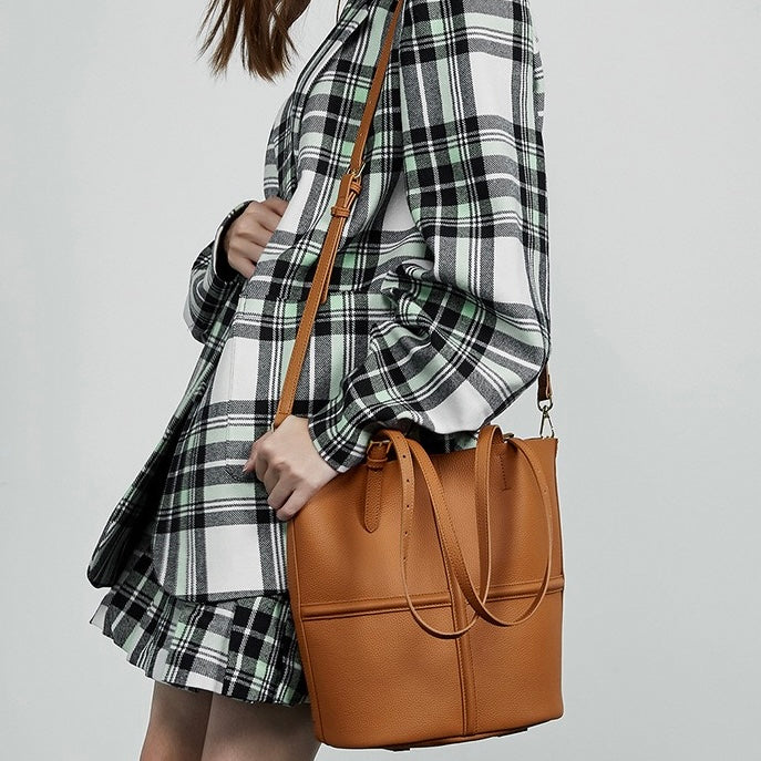 Elegant Leather Commuter Tote Bag with Pouch